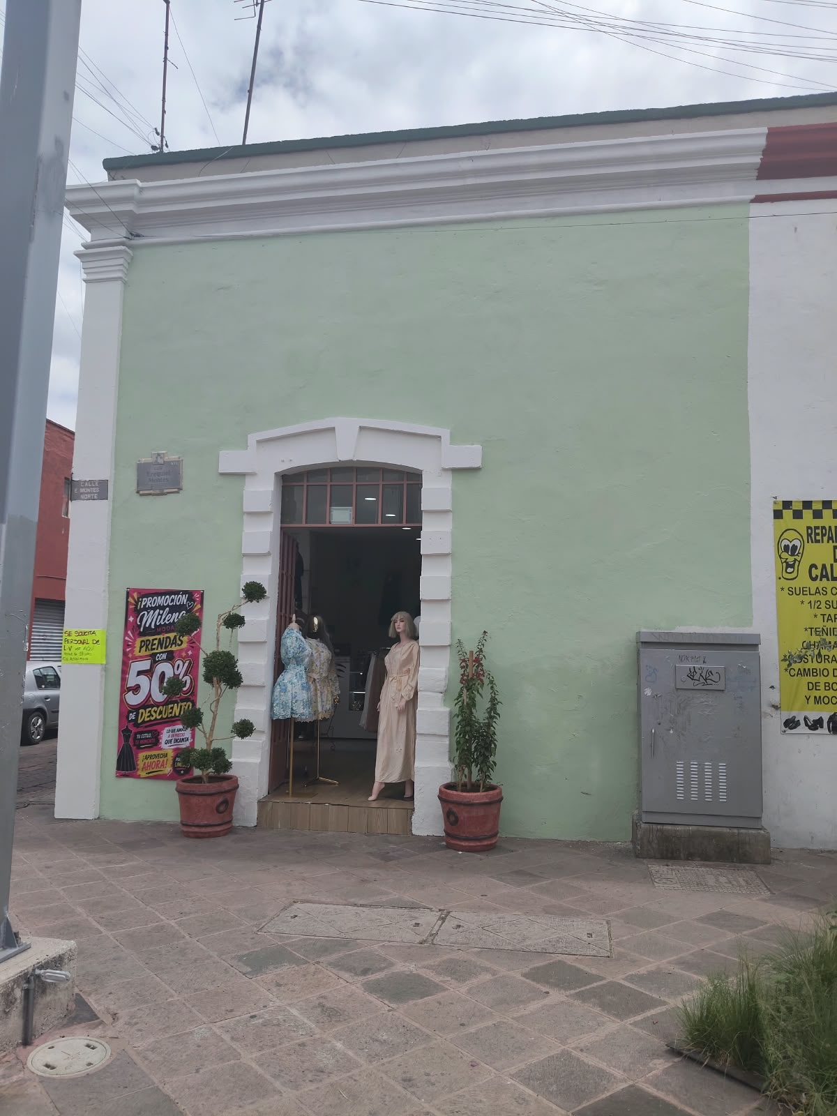 Venta de ropa y accesorios para dama